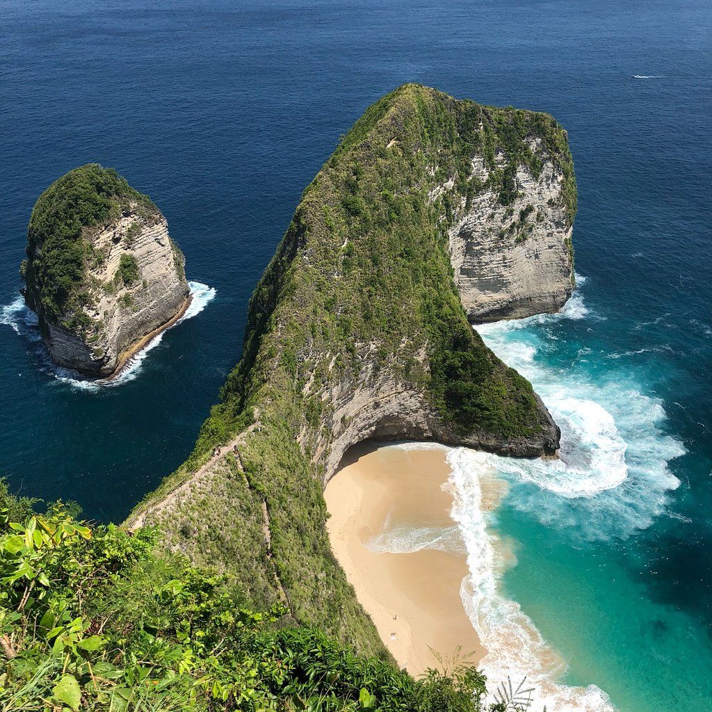 Kelingking Beach